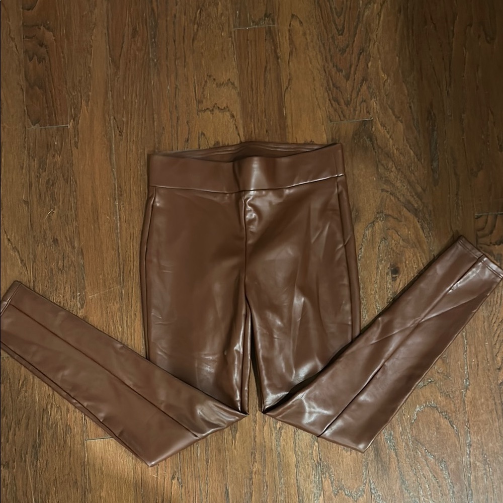 Chic Brown Leather Look Leggings